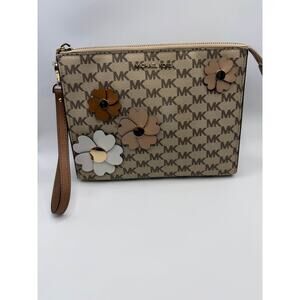 Michael Kors Leather Clutch Wristlet Handbag w/Floral Applique Brn Tan MK Logo